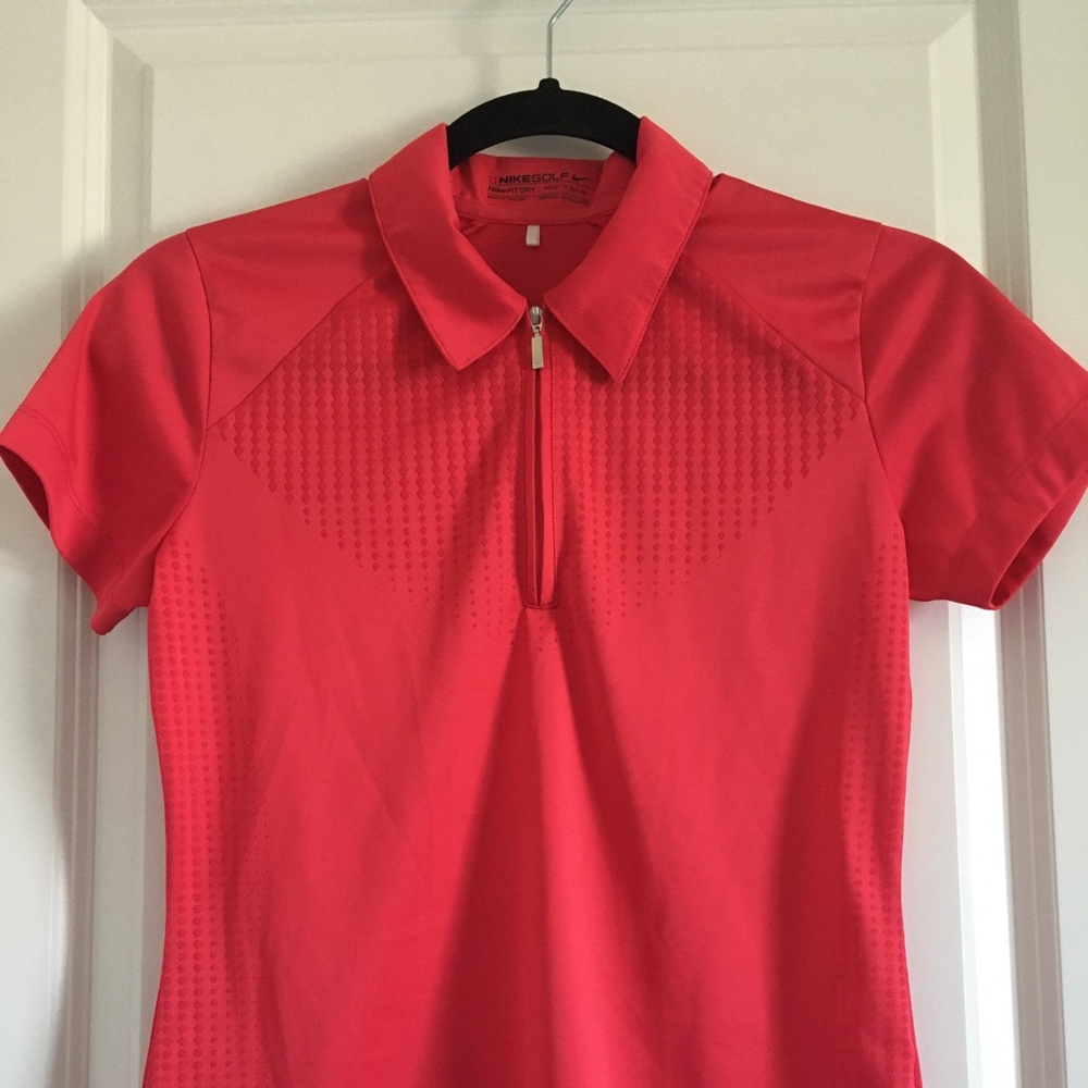 Nike golf womens tee Red Short Sleeve Drifit Size XS Tennis Pickleball Polo
